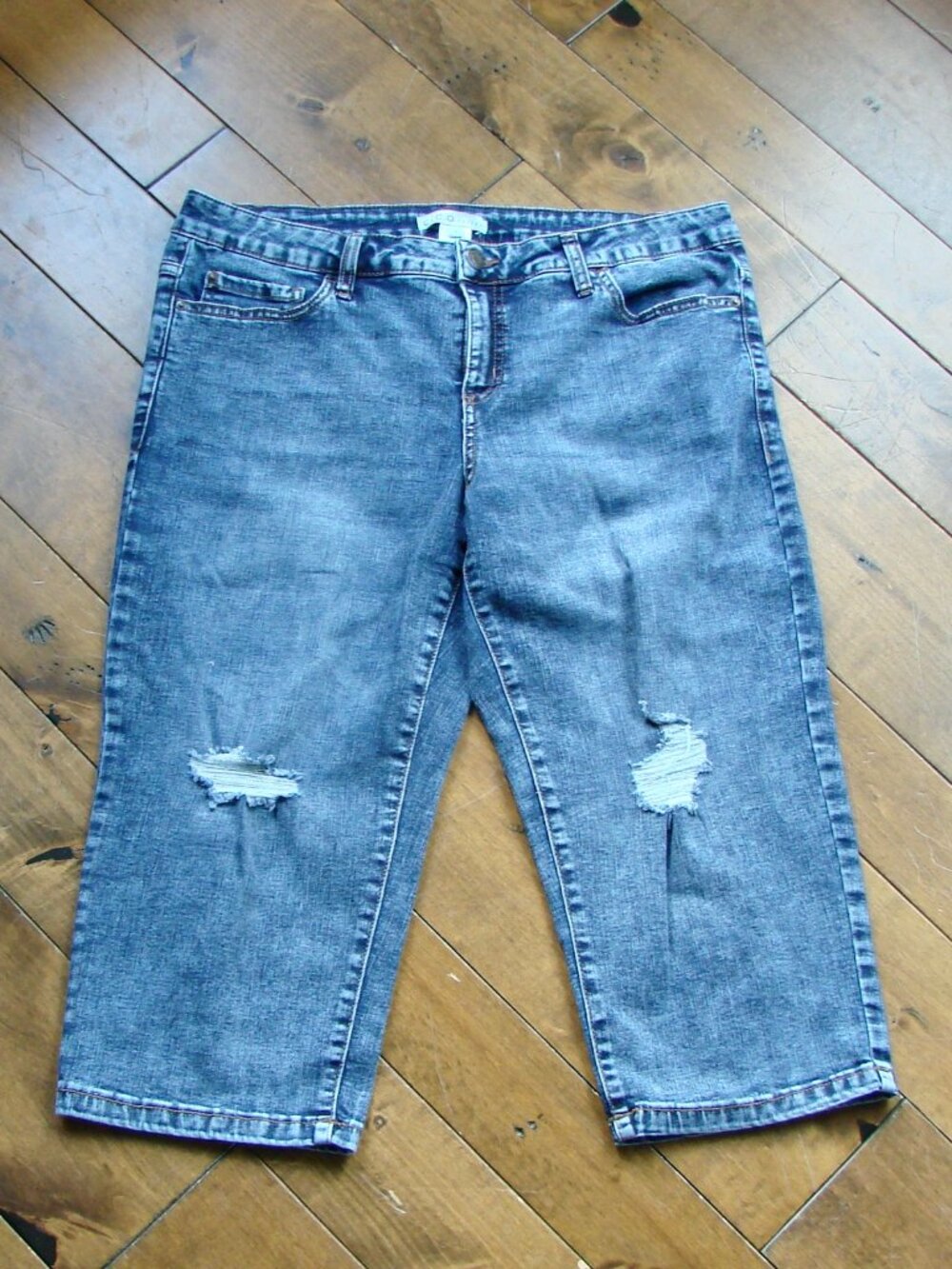 Cleo Petite Capri Cropped Jeans Stretch Distressed Size 12 Petite